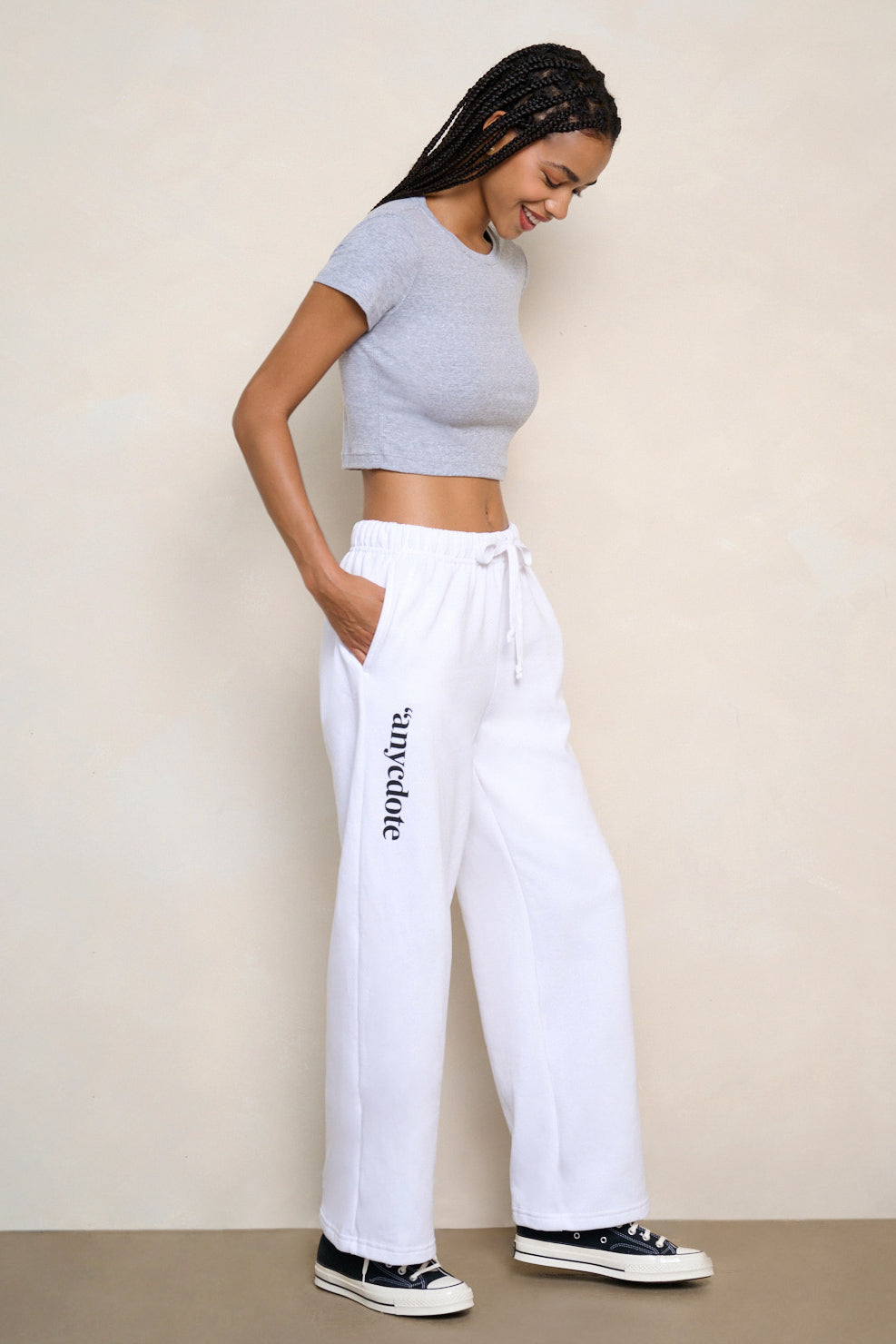 Core Vertical Logo Woman's Straight Leg Sweatpants